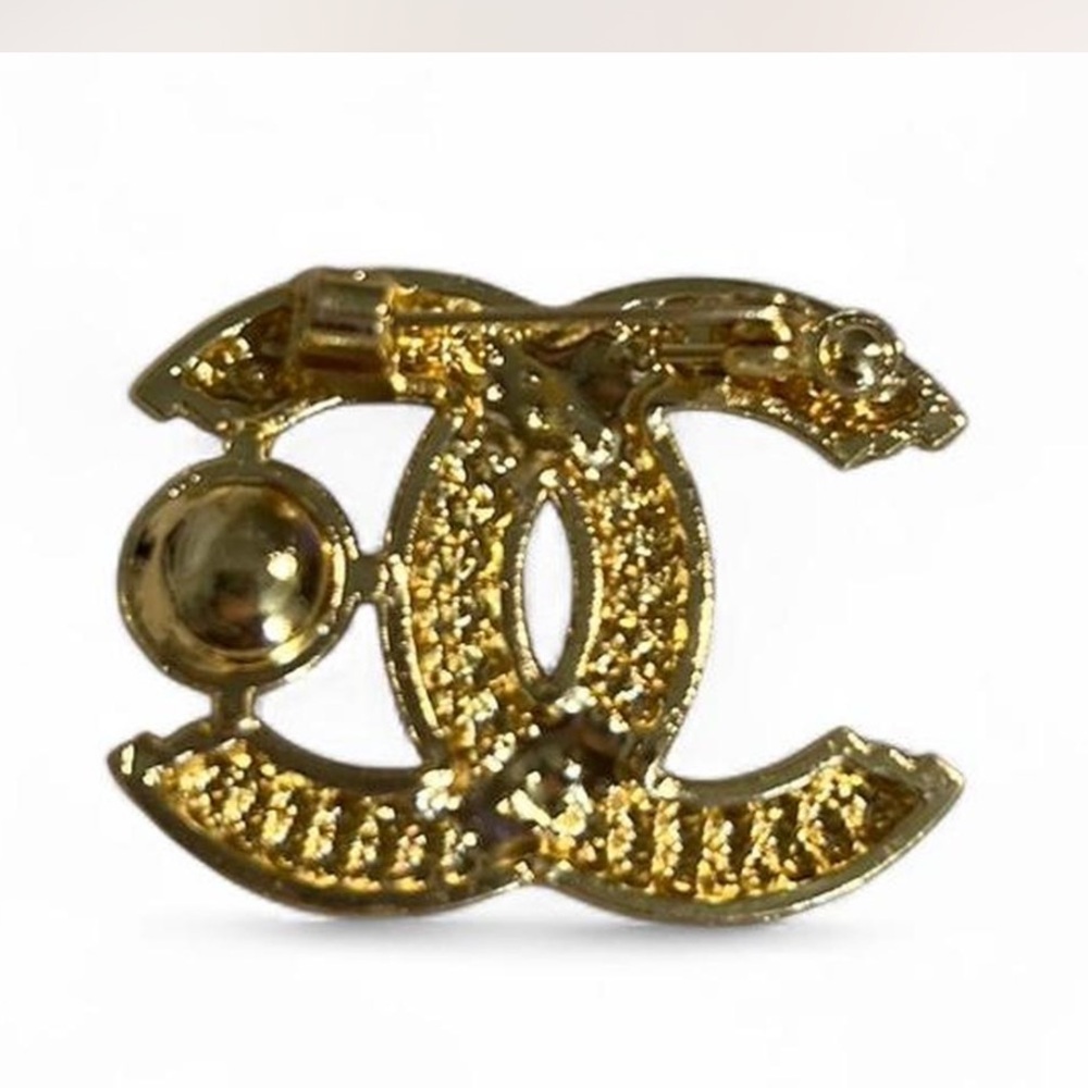 Double C Fashion Gold Tone/
Pearl Brooch, High-End Suit Letter
Diamond Pin - Picture 8 of 9